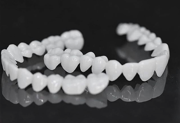 100% Adjustable Invisible Whitening Braces - No Holes