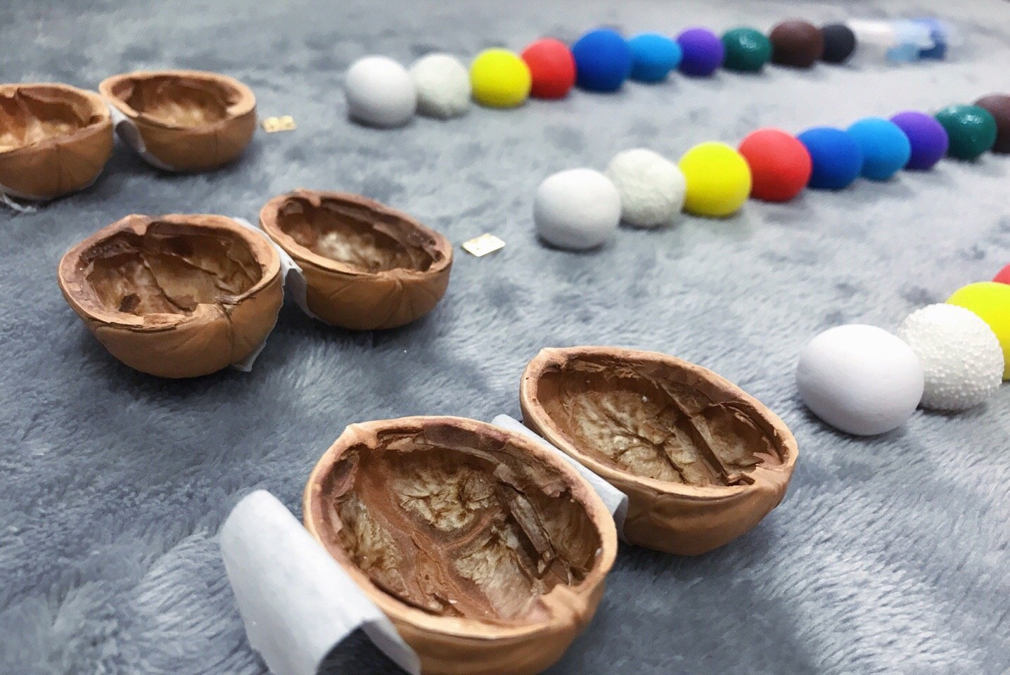 Tiny World with Light – Walnut Shell Mini Library