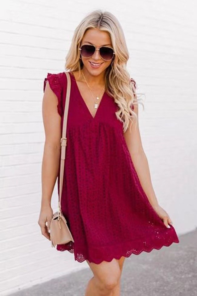 LacePlay Jumpsuit - Look Feminine & Comfy