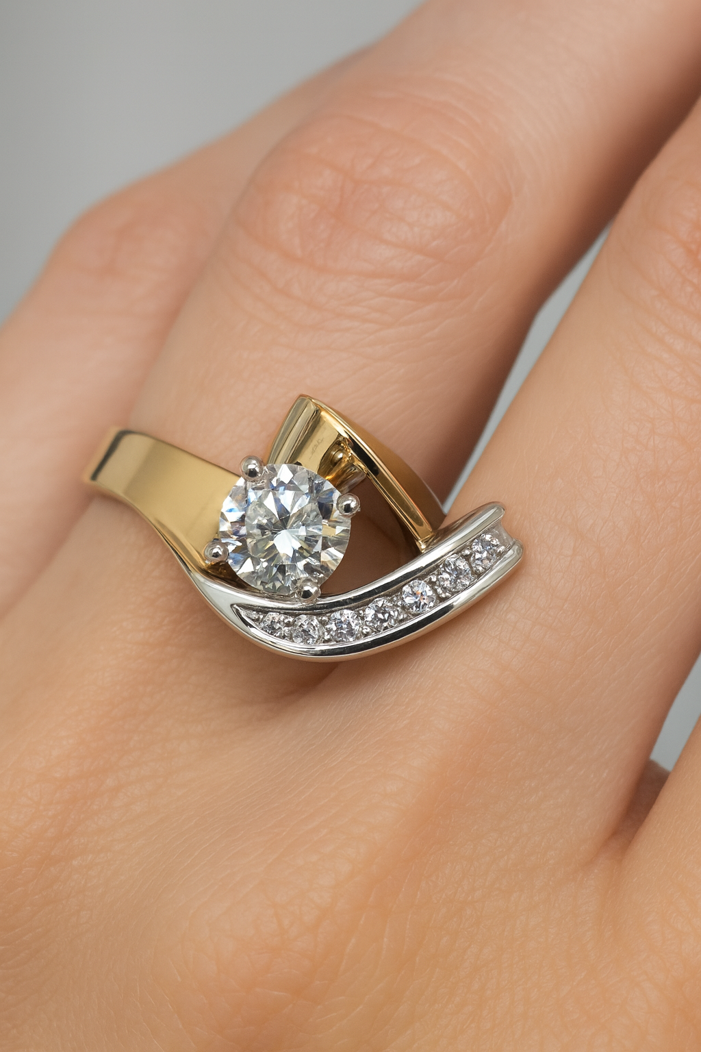 Vintage Irregular Gold & Silver Zirconia Ring