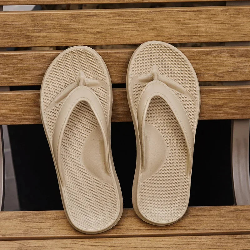 WaveCush™ Strand Beach Flip-Flops