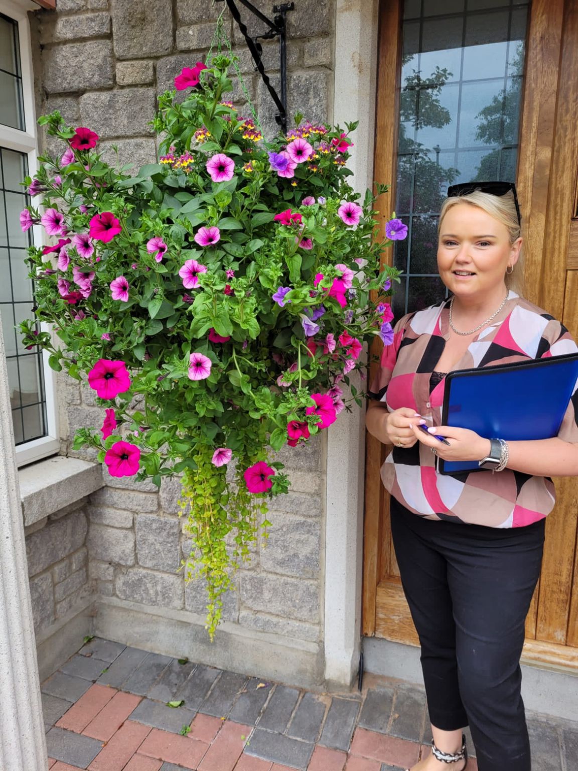 GlowBlossom™ Artificial Glory Flower