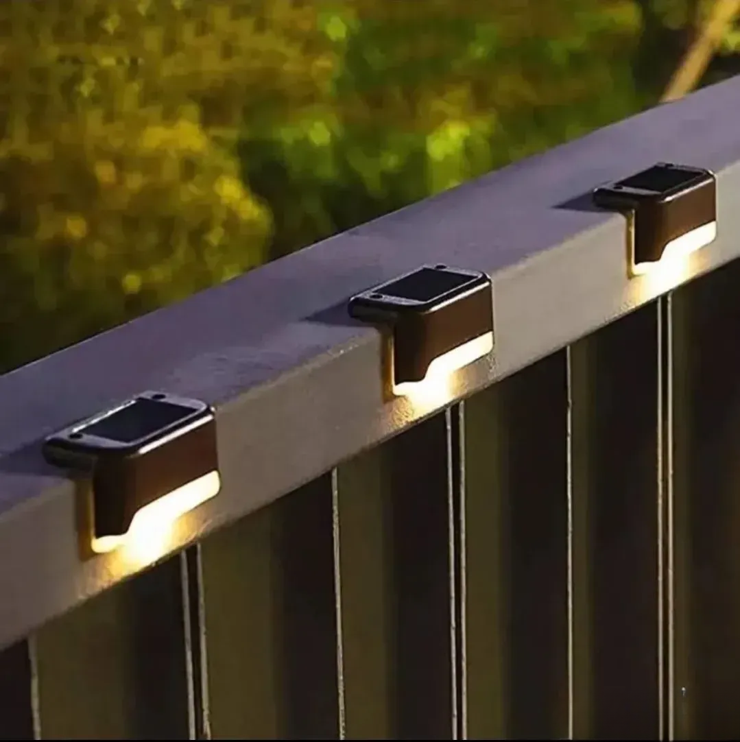 BrightWave™ Solar Outdoor Lights